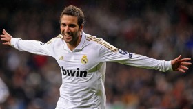 看球直播-德甲球队放弃与拜仁争夺的战术原因